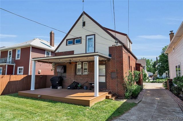 70 Radcliffe Road, Buffalo, NY 14214