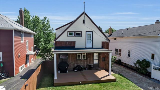 70 Radcliffe Road, Buffalo, NY 14214