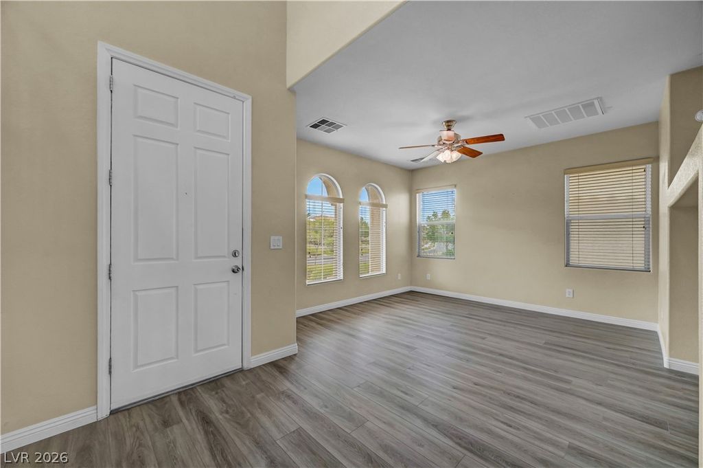 12052 Hathaway Pines Lane, Las Vegas, NV 89138 — photo 5