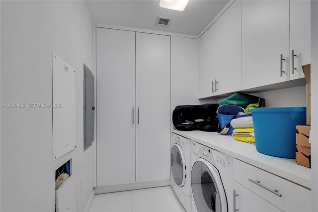 1100 Biscayne Blvd 3901, Miami, FL 33132