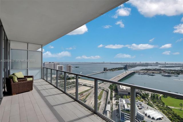 1100 Biscayne Blvd 3901, Miami, FL 33132