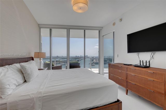 1100 Biscayne Blvd 3901, Miami, FL 33132