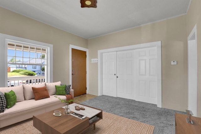 1407 E Broad Ave, Spokane, WA 99207