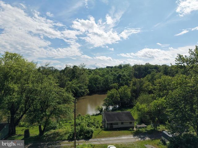 13726 HOPPS LANDING RD, Hagerstown, MD 21740