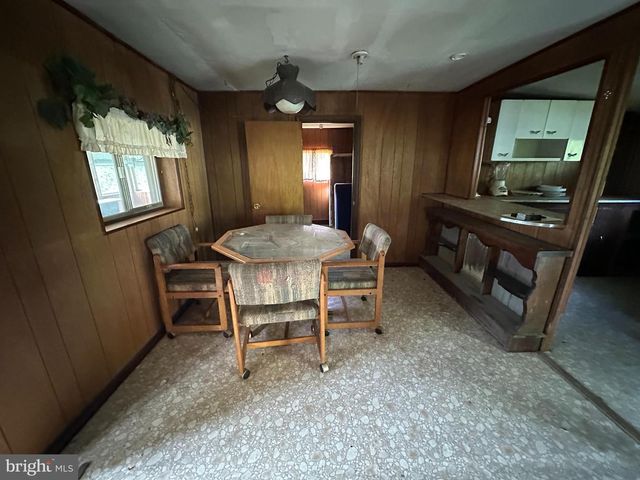 13726 HOPPS LANDING RD, Hagerstown, MD 21740