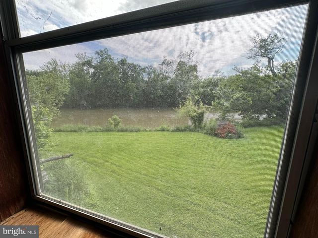 13726 HOPPS LANDING RD, Hagerstown, MD 21740