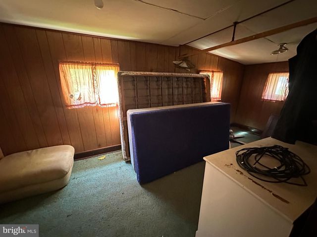 13726 HOPPS LANDING RD, Hagerstown, MD 21740