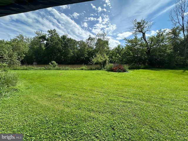 13726 HOPPS LANDING RD, Hagerstown, MD 21740