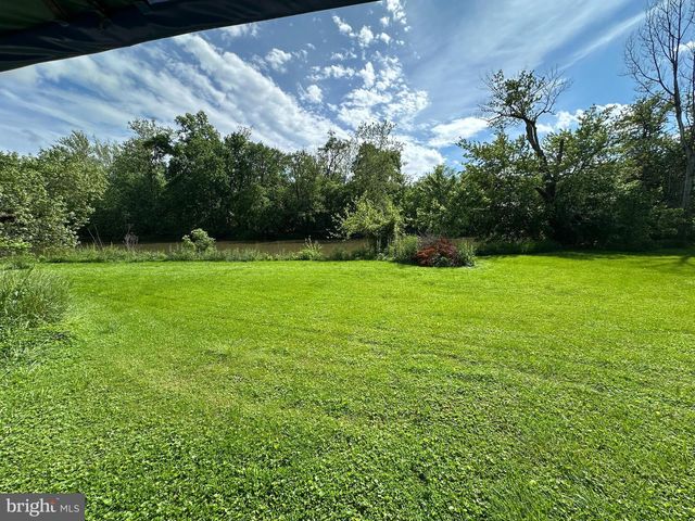 13726 HOPPS LANDING RD, Hagerstown, MD 21740