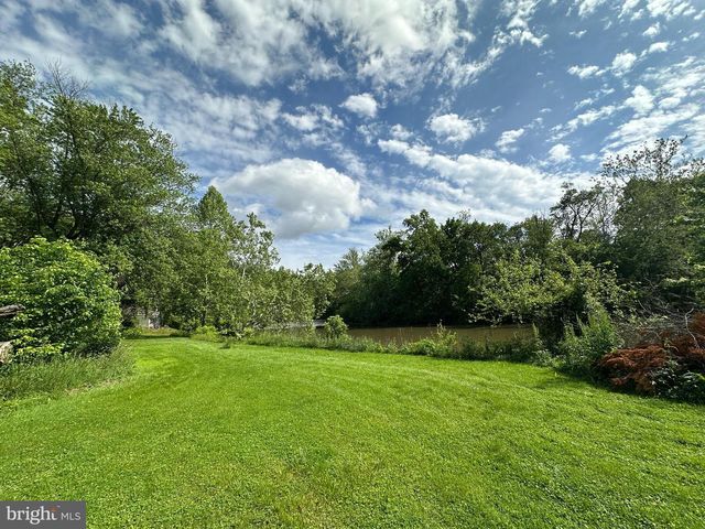 13726 HOPPS LANDING RD, Hagerstown, MD 21740