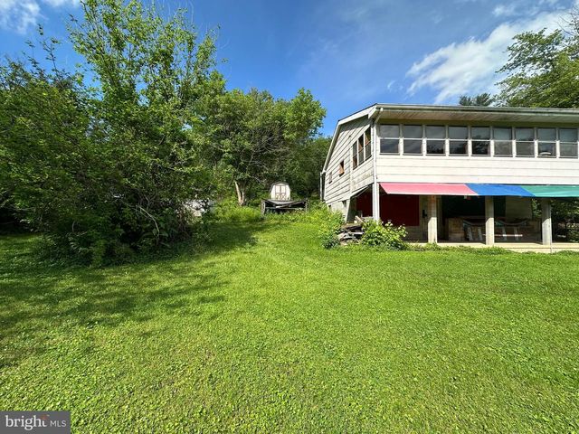 13726 HOPPS LANDING RD, Hagerstown, MD 21740