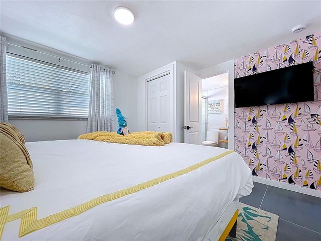 304 29TH STREET A, Holmes Beach, FL 34217