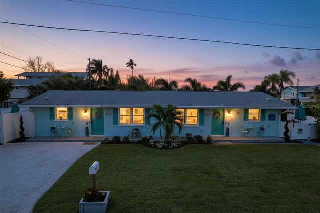 304 29TH STREET A, Holmes Beach, FL 34217