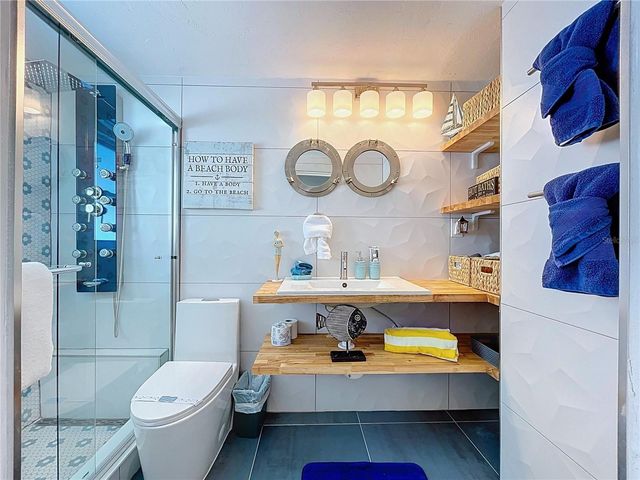 304 29TH STREET A, Holmes Beach, FL 34217