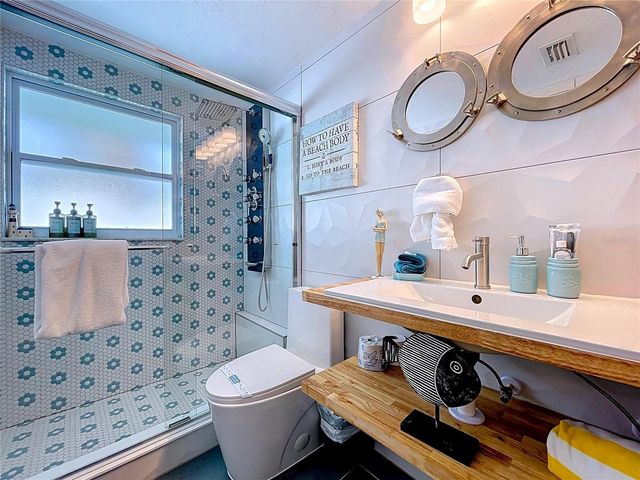 304 29TH STREET A, Holmes Beach, FL 34217