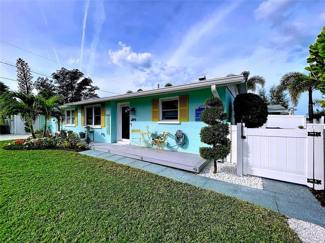 304 29TH STREET A, Holmes Beach, FL 34217