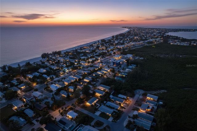 304 29TH STREET A, Holmes Beach, FL 34217