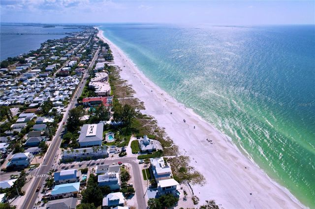 304 29TH STREET A, Holmes Beach, FL 34217