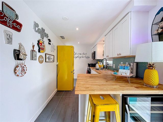 304 29TH STREET A, Holmes Beach, FL 34217