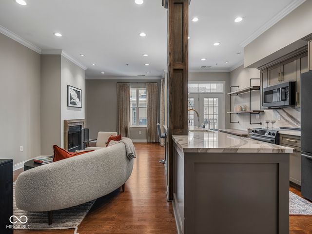 355 E Ohio Street 312, Indianapolis, IN 46204