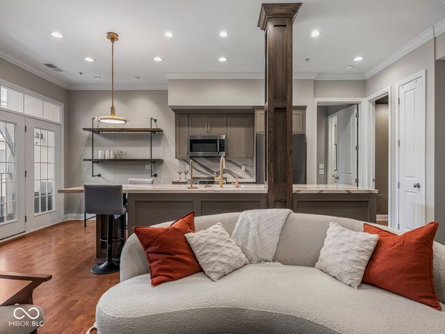 355 E Ohio Street 312, Indianapolis, IN 46204