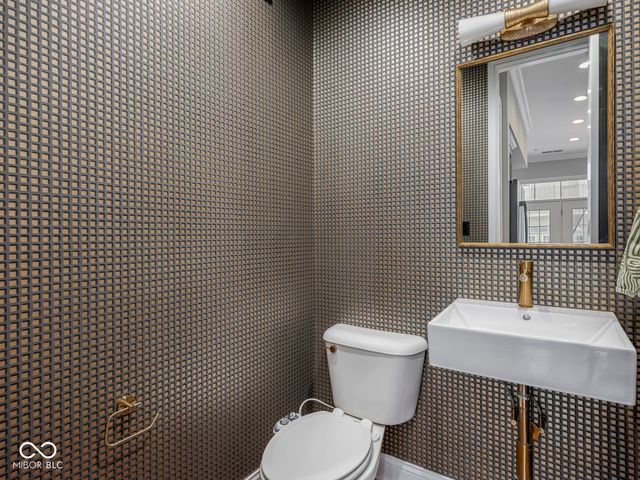 355 E Ohio Street 312, Indianapolis, IN 46204