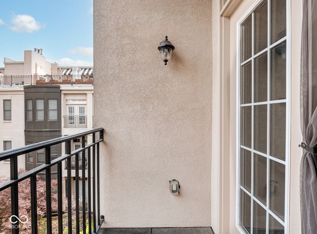 355 E Ohio Street 312, Indianapolis, IN 46204