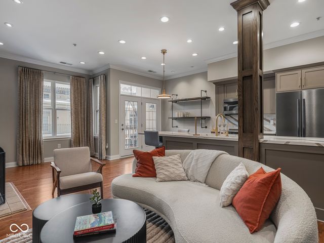 355 E Ohio Street 312, Indianapolis, IN 46204