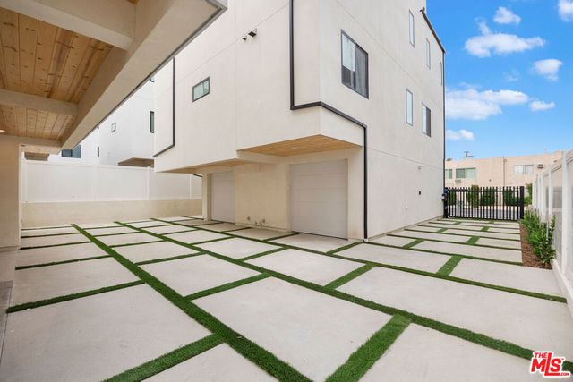 5313 Ben Avenue 3, Valley Village, CA 91607