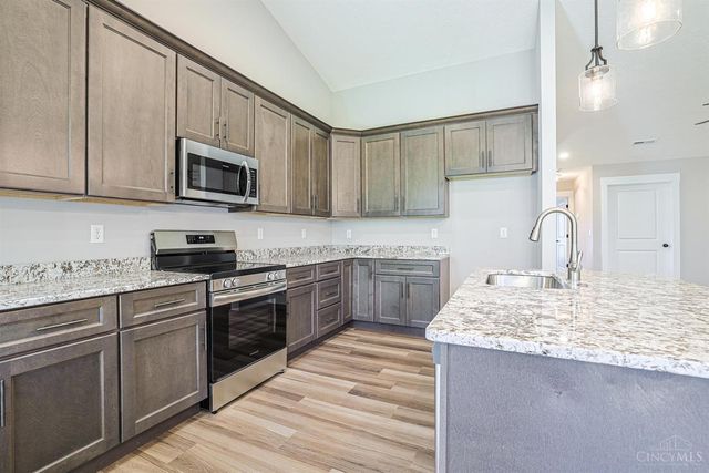 5019 Waterford Lane, Middletown, OH 45042