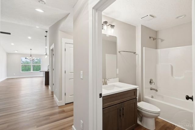 5019 Waterford Lane, Middletown, OH 45042