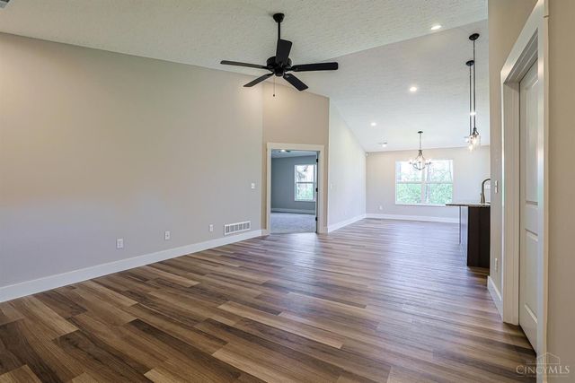 5019 Waterford Lane, Middletown, OH 45042