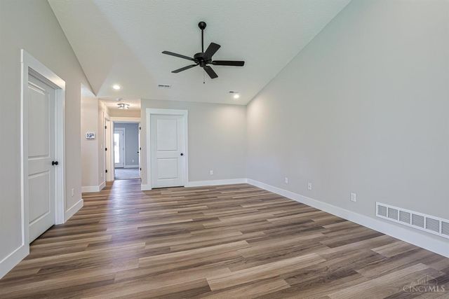 5019 Waterford Lane, Middletown, OH 45042