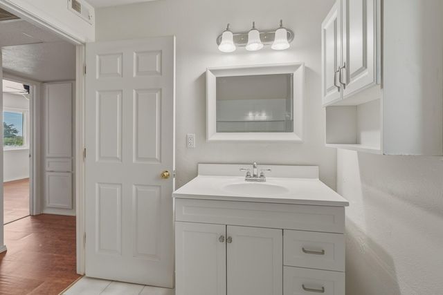 4200 Montgomery Boulevard NE 314, Albuquerque, NM 87109