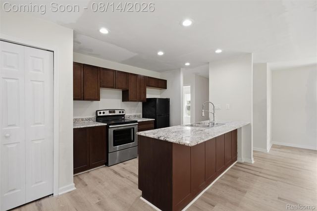 6640 Lemon Road, Bancroft Village, MI 48414