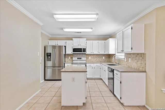 10614 Lynx Range, San Antonio, TX 78251