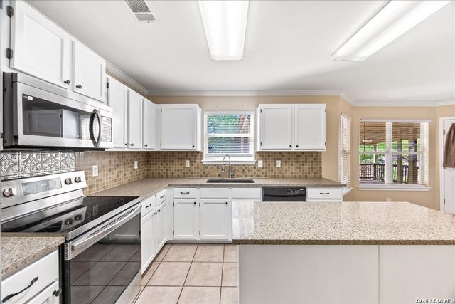 10614 Lynx Range, San Antonio, TX 78251