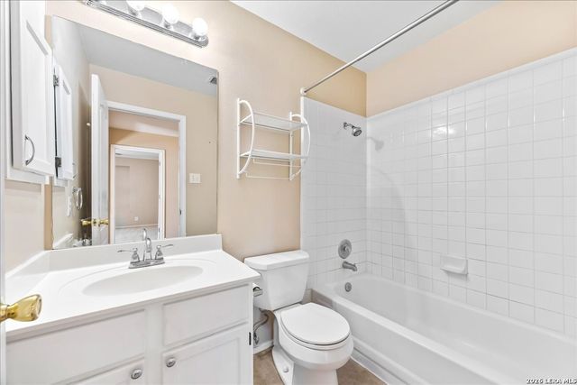 10614 Lynx Range, San Antonio, TX 78251