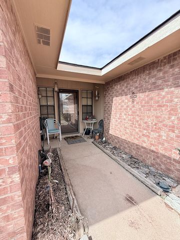 5523 Winchester Ave, Odessa, TX 79762