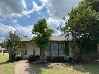 126 Wildwood Drive, Duncanville, TX 75137
