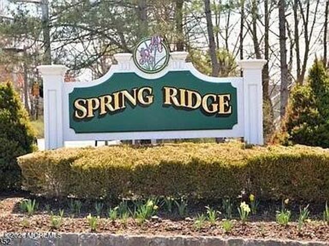 24 Spring Valley Boulevard, Basking Ridge, NJ 07920
