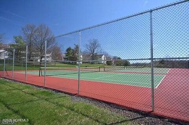 24 Spring Valley Boulevard, Basking Ridge, NJ 07920