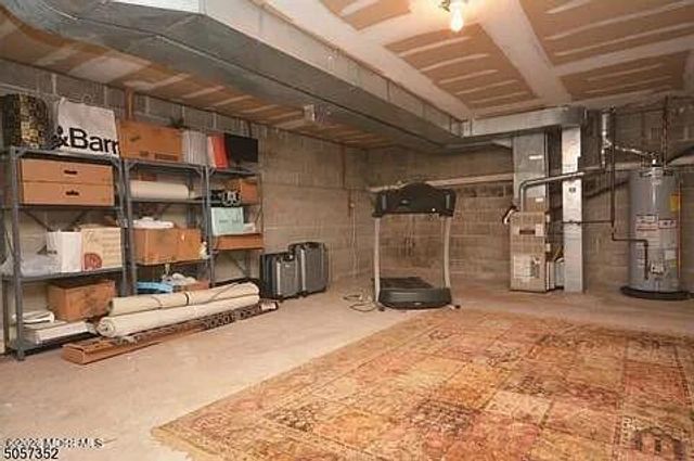 24 Spring Valley Boulevard, Basking Ridge, NJ 07920