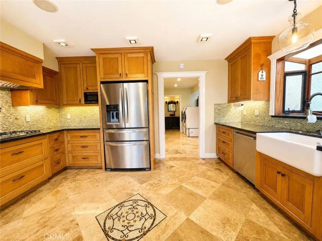 60 Rivo Alto Canal, Long Beach, CA 90803