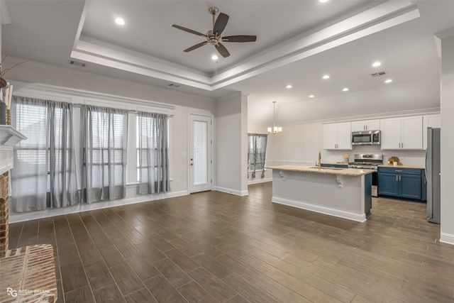 552 Brunswick Gardens, Haughton, LA 71037