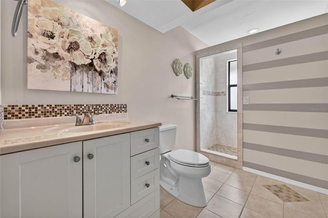 9050 PARK BOULEVARD 7, Seminole, FL 33777