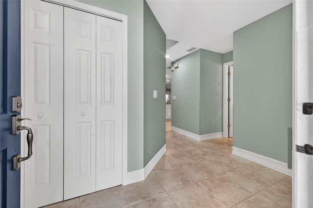 9050 PARK BOULEVARD 7, Seminole, FL 33777