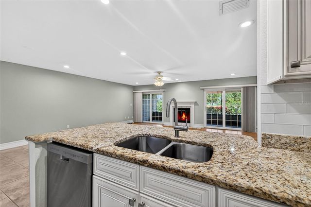 9050 PARK BOULEVARD 7, Seminole, FL 33777