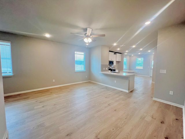 193 Jackman DR, Buda, TX 78610