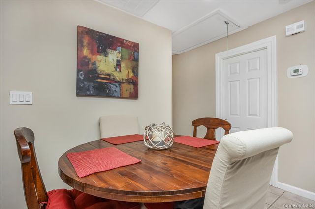 27 June Walk, Long Beach, NY 11561